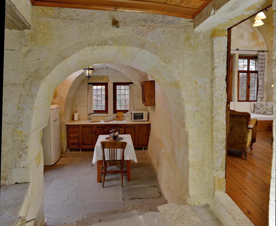 Esbelli Evi Cave Houses Urgup Eksteriør bilde