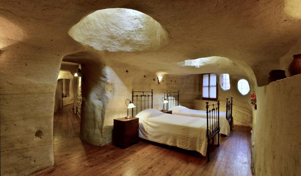 Esbelli Evi Cave Houses Urgup Eksteriør bilde